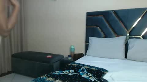 Jemmi online show from March 10, 2025, 8:56 pm