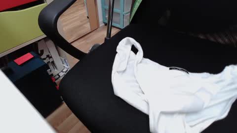 jena1978 online show from February 13, 2025, 8:27 am