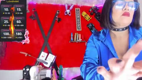 jena_derbo online show from November 8, 2025, 10:04 am