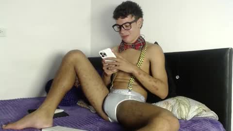 jenfrysuarez online show from December 1, 2025, 11:32 pm