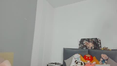 Snapshot of jenie_fire chatting on December 1, 2024, 10:43 pm Dolly online show from December 1, 2024, 10:43 pm