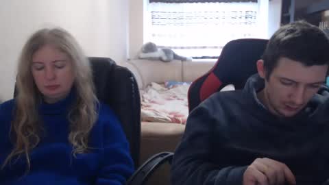 JenisAndPeter online show from February 4, 2025, 7:29 am