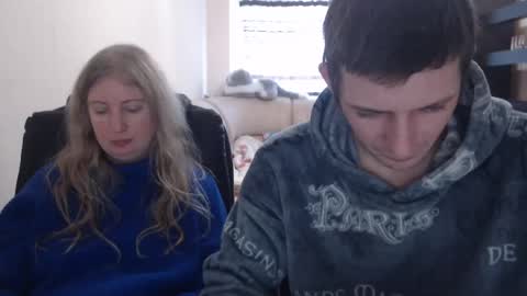 JenisAndPeter online show from February 9, 2025, 9:58 am