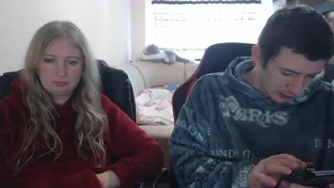 JenisAndPeter online show from February 11, 2025, 7:02 am