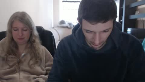 JenisAndPeter online show from February 18, 2025, 9:32 am