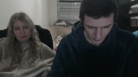 JenisAndPeter online show from February 19, 2025, 5:49 pm