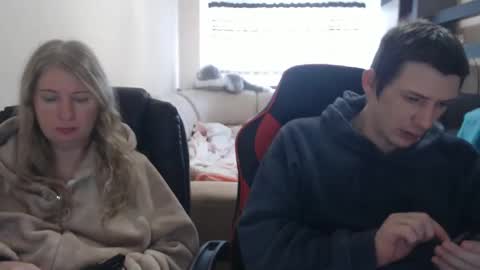 JenisAndPeter online show from February 20, 2025, 7:01 am