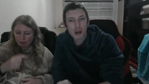 JenisAndPeter online show from February 20, 2025, 7:19 pm