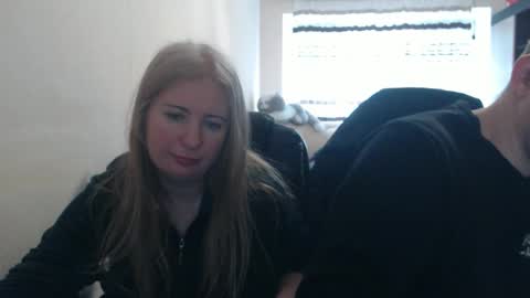 JenisAndPeter online show from March 22, 2026, 6:28 am