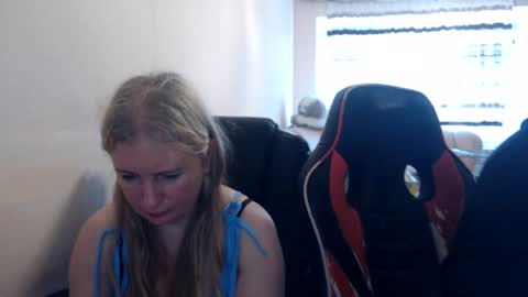 JenisAndPeter online show from June 27, 2026, 7:02 am