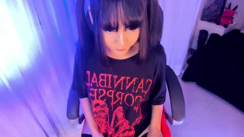 Jenn kitty online show from January 28, 2025, 3:57 am