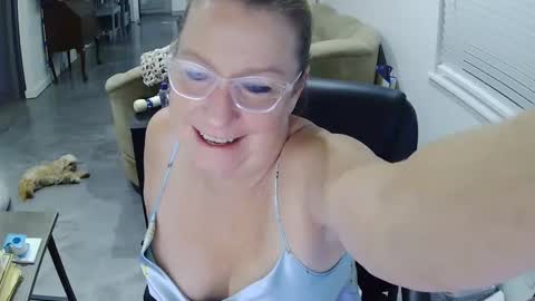 jenna197069 online show from December 12, 2024, 1:21 am