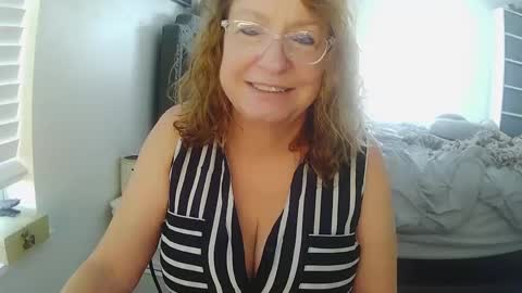 jenna197069 online show from January 5, 2025, 6:56 pm
