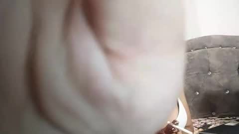  Isabella  online show from October 22, 2025, 12:00 am