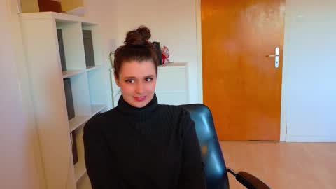 jennasxy19 online show from January 13, 2025, 2:00 pm