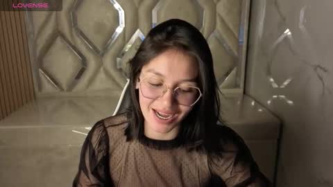 Online 800 to 1400 online show from October 31, 2025, 3:29 am