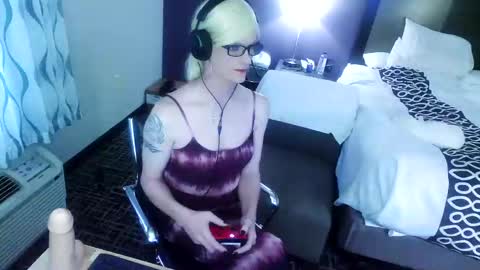 Jenna Cross online show from December 25, 2024, 10:05 pm