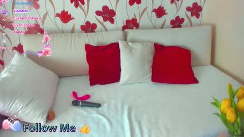 Jenn online show from March 9, 2025, 10:19 am