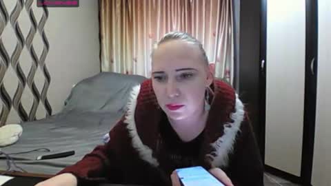 JenniDeep online show from February 9, 2026, 11:25 am