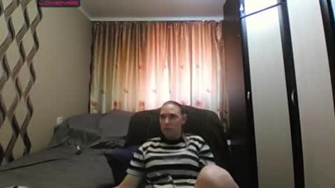 JenniDeep online show from April 14, 2026, 11:05 am