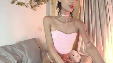 Snapshot of jennie_minatozaki chatting on February 27, 2026, 5:18 am s new account online show from February 27, 2026, 5:18 am