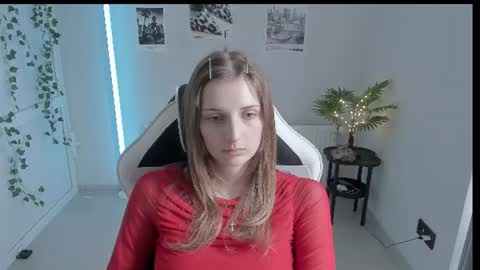 Snapshot of jenniestar chatting on July 12, 2026, 12:18 pm Karla online show from July 12, 2026, 12:18 pm