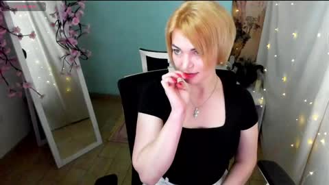 Jennifer online show from May 5, 2026, 6:54 am