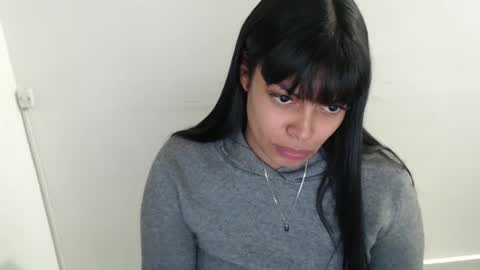 Jenn 3 online show from September 11, 2025, 8:36 am