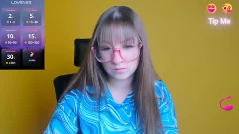 Jennifer online show from October 1, 2025, 5:57 am