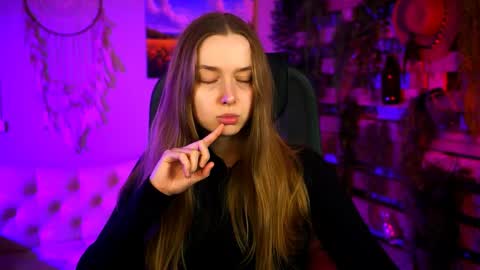 Snapshot of jennifergraces chatting on May 18, 2026, 7:41 pm Jennifer online show from May 18, 2026, 7:41 pm