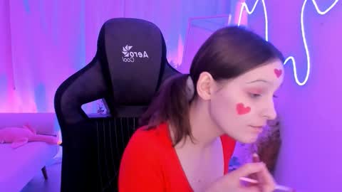 jenniferkiim online show from February 14, 2026, 8:55 am