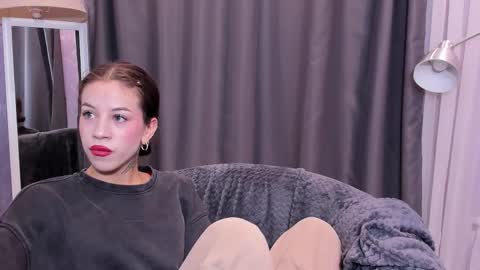 Jenny online show from September 15, 2025, 8:31 pm