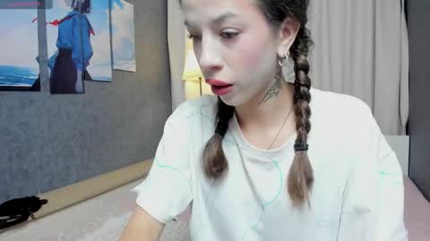 Jenny online show from September 16, 2025, 9:05 pm