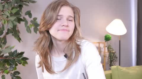 Sofia  online show from March 30, 2026, 7:09 am