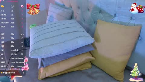  JENN  online show from December 5, 2024, 2:09 am