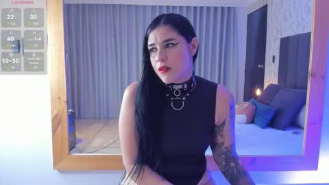 Jenn online show from January 13, 2026, 11:37 am