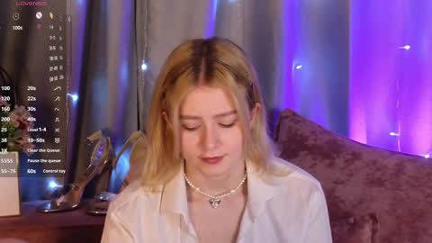 jenny_bunny_ online show from February 8, 2025, 7:48 am