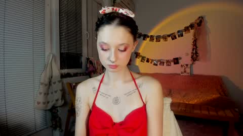 Jennifer Jenny Darling   online show from December 15, 2024, 6:37 pm
