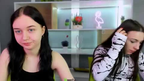 jenny_donne online show from February 25, 2026, 6:12 am