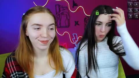 Snapshot of jenny_donne chatting on April 8, 2026, 5:29 am jenny_donne online show from April 8, 2026, 5:29 am