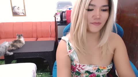 Snapshot of jenny_fromphil chatting on January 3, 2025, 12:11 am Jenny online show from January 3, 2025, 12:11 am