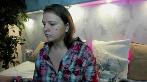 Jenny online show from September 23, 2025, 12:24 am