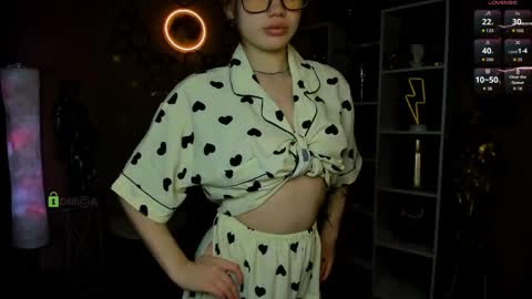 Jenny online show from April 15, 2026, 7:43 pm