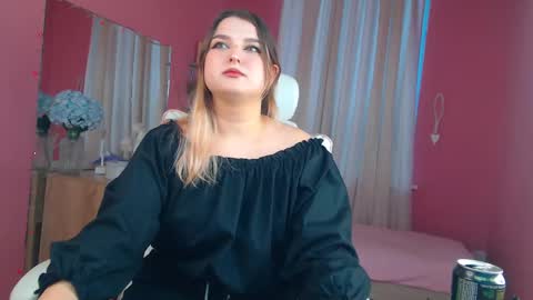 Snapshot of jenny_smitx chatting on February 8, 2025, 10:50 am jenny_smitx online show from February 8, 2025, 10:50 am
