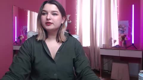 Snapshot of jenny_smitx chatting on February 24, 2025, 8:38 am jenny_smitx online show from February 24, 2025, 8:38 am