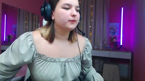 Snapshot of jenny_smitx chatting on March 7, 2025, 2:12 pm jenny_smitx online show from March 7, 2025, 2:12 pm