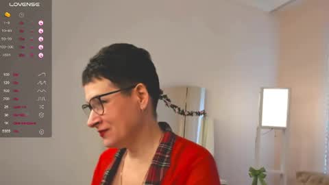 Jenny online show from April 15, 2026, 8:43 am