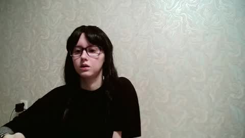 JennyOlset online show from November 25, 2025, 3:50 am