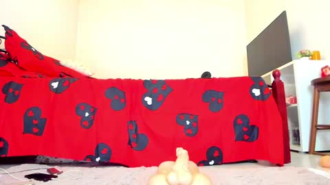 infamous blondiechloe.             Jennyjennywildd online show from November 24, 2025, 6:51 pm