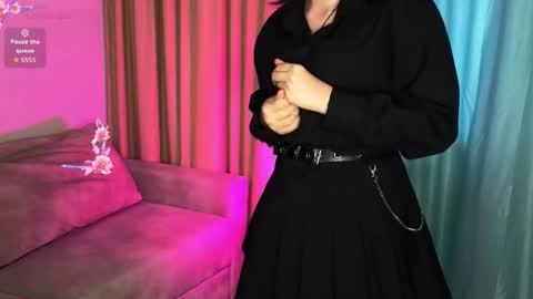 Jeny online show from November 12, 2025, 9:42 am